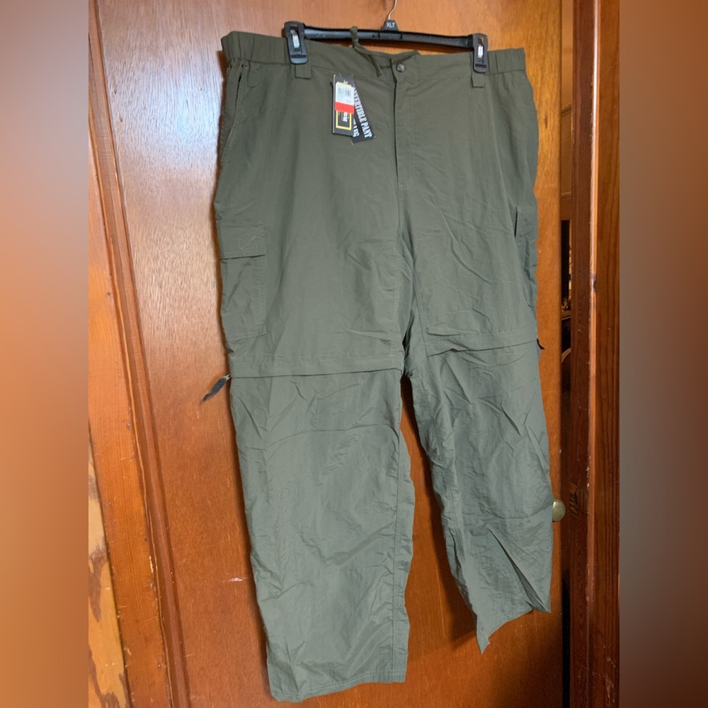 NWT mens 2X canyon creek zip off leg cargo pants. drab green.